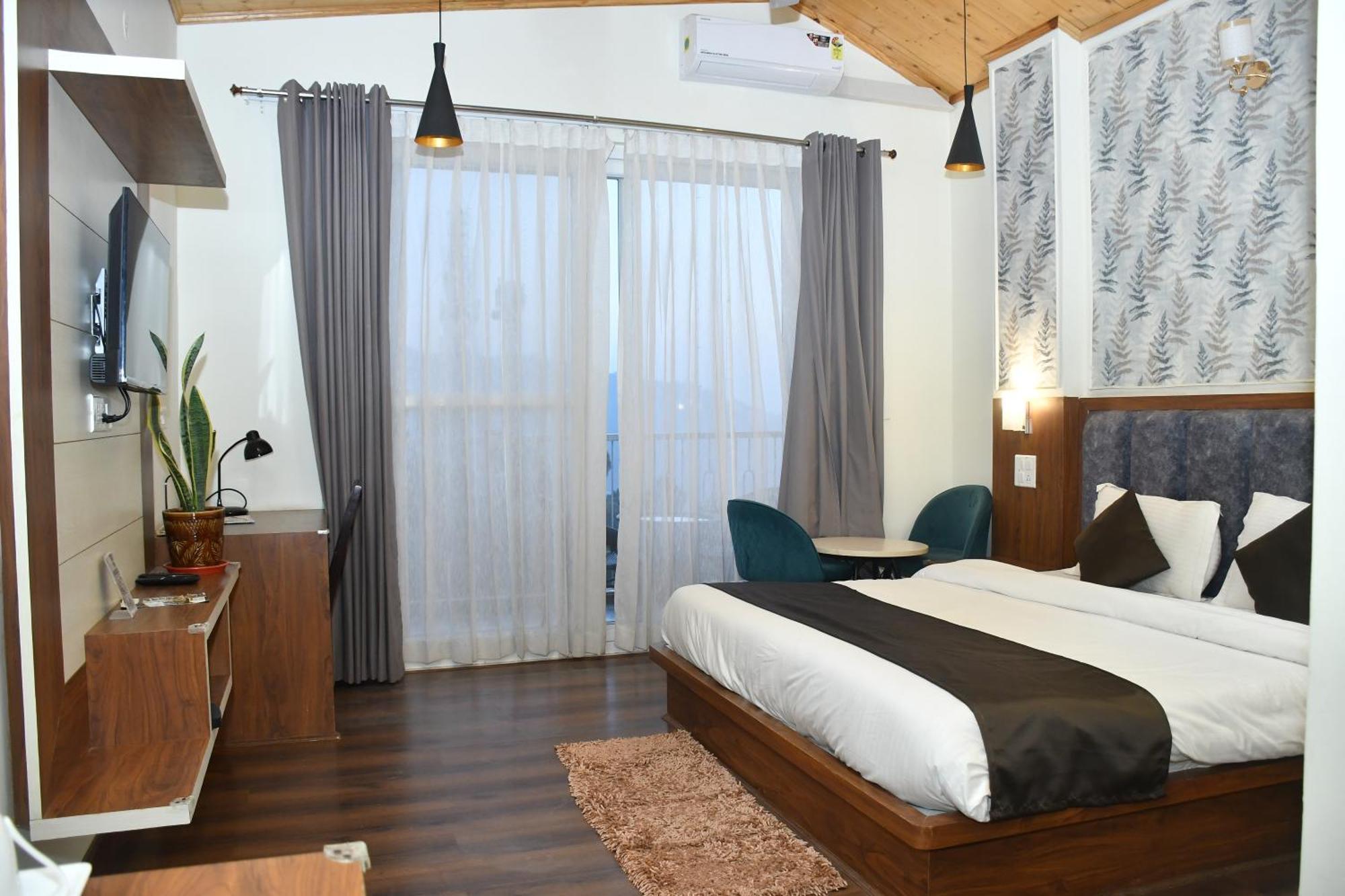 Hotel Le Halcyon Solan Esterno foto